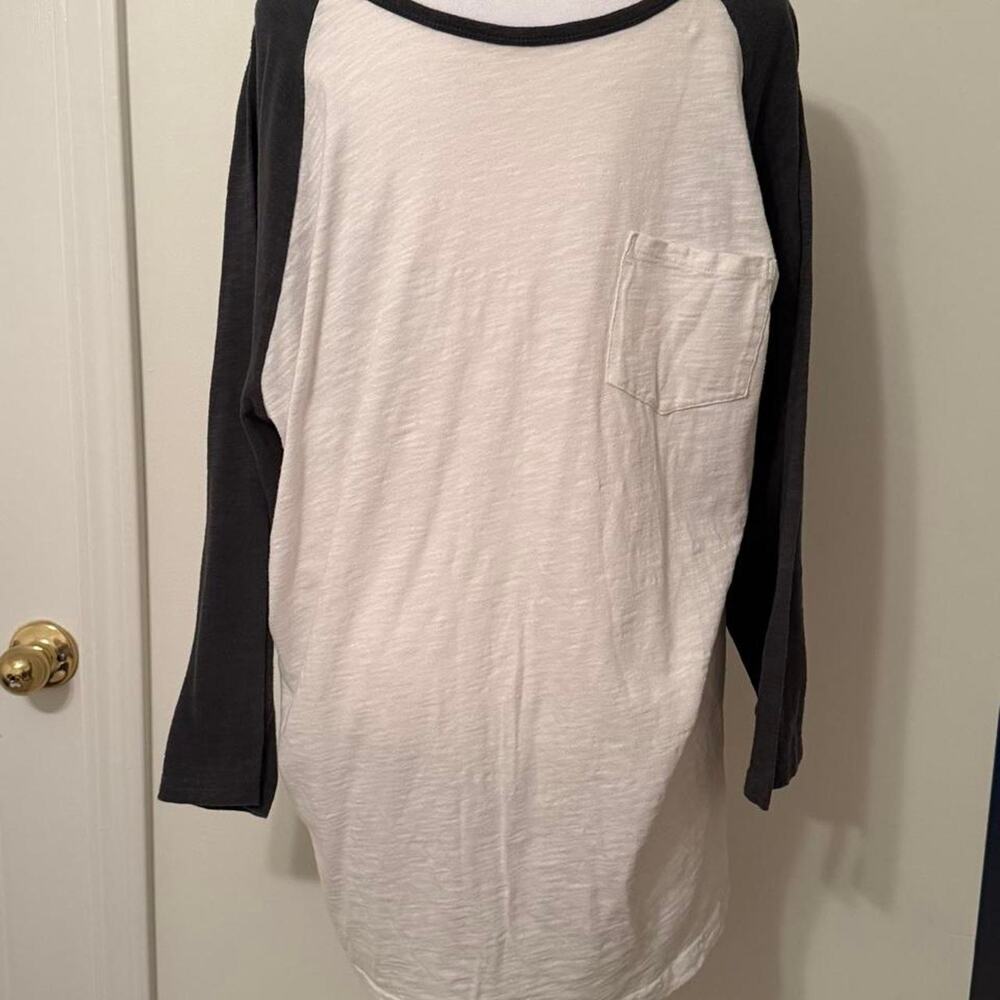 Mossimo Gray and White Baseball T-Shirt